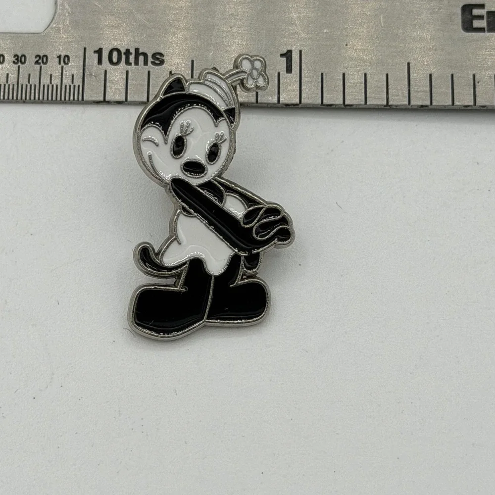 ASTRONOMICAL CONSTELLATION 2017 Marie cat from the Aristocats pins